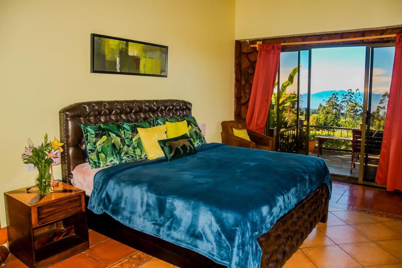 Bed and Breakfast Poas Paradise Poasito Екстер'єр фото