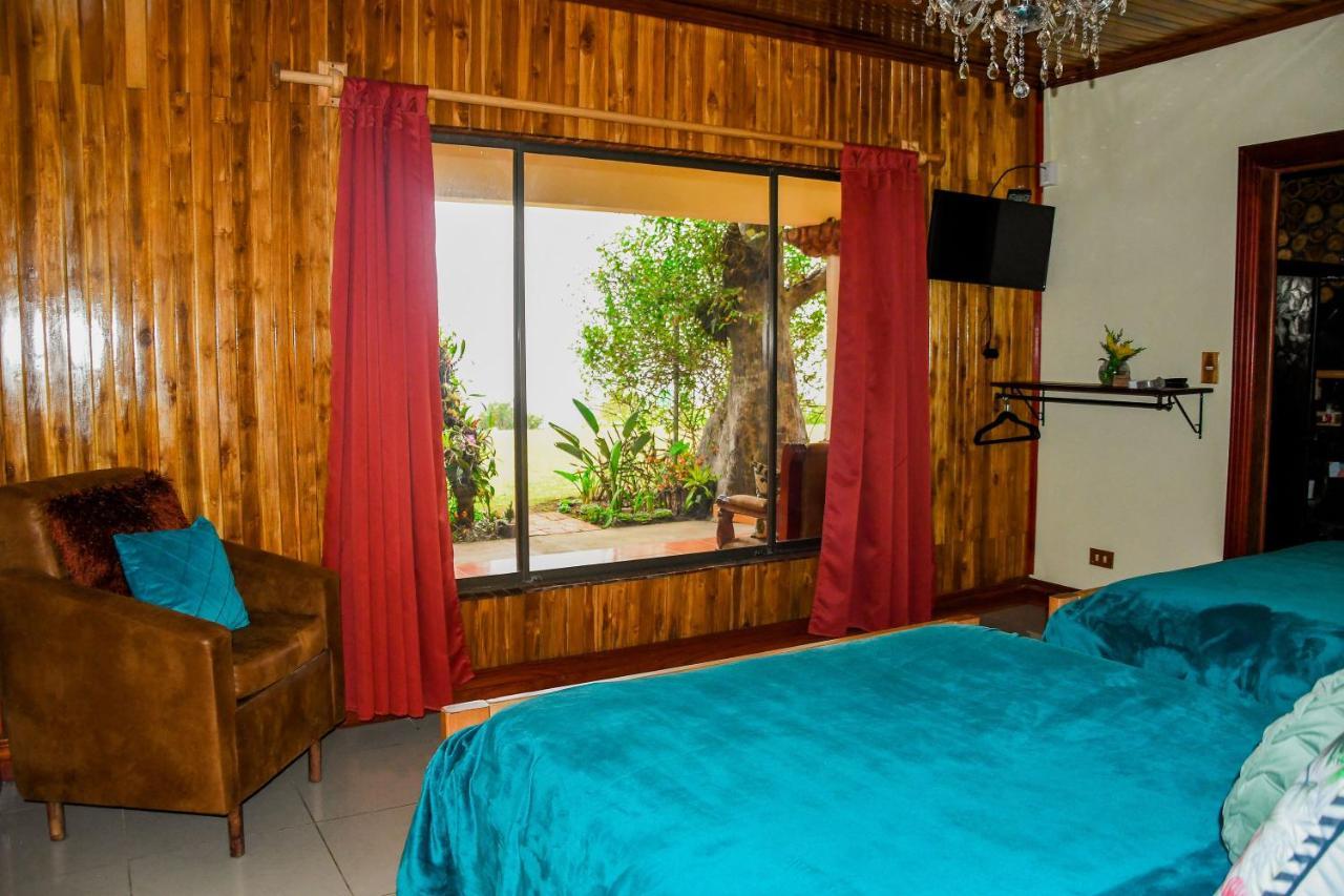 Bed and Breakfast Poas Paradise Poasito Екстер'єр фото