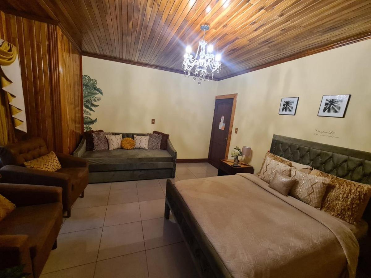 Bed and Breakfast Poas Paradise Poasito Екстер'єр фото