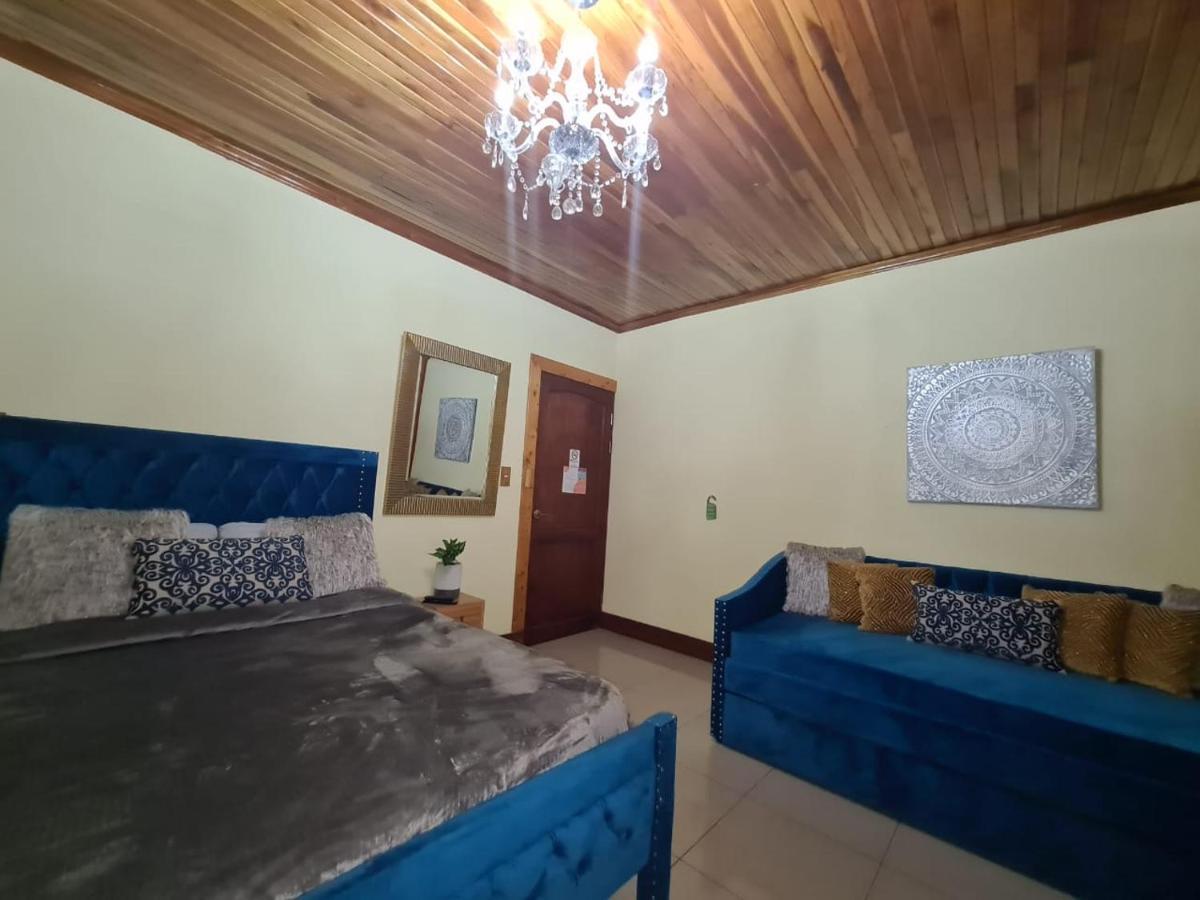 Bed and Breakfast Poas Paradise Poasito Екстер'єр фото