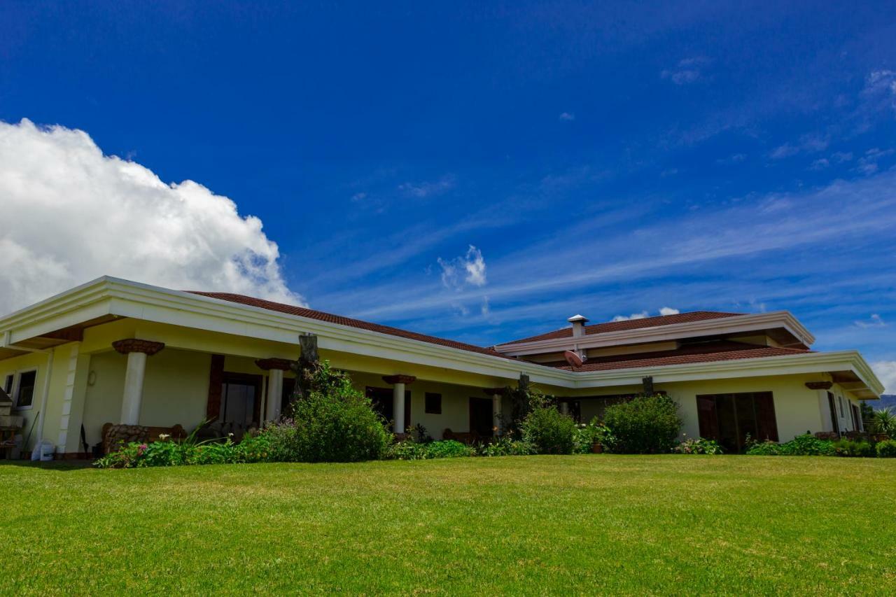 Bed and Breakfast Poas Paradise Poasito Екстер'єр фото